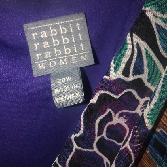 White Blouse $35 Dress $35 Other Blouses $10 - Picture 13 of 14